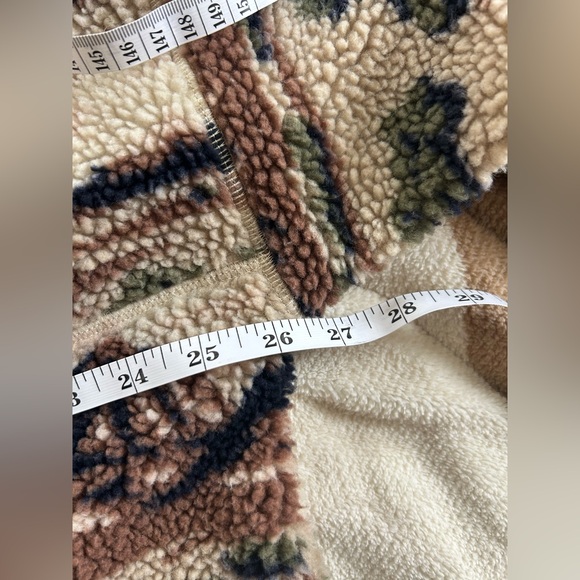 BDG Urban Outfitters Scotty Printed Fleece Mock Neck Half-Zip - Picture 12 of 15